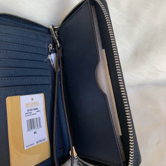 Michael Kors Jet Set Travel LG Flat MF Phone case - Picture 4 of 6